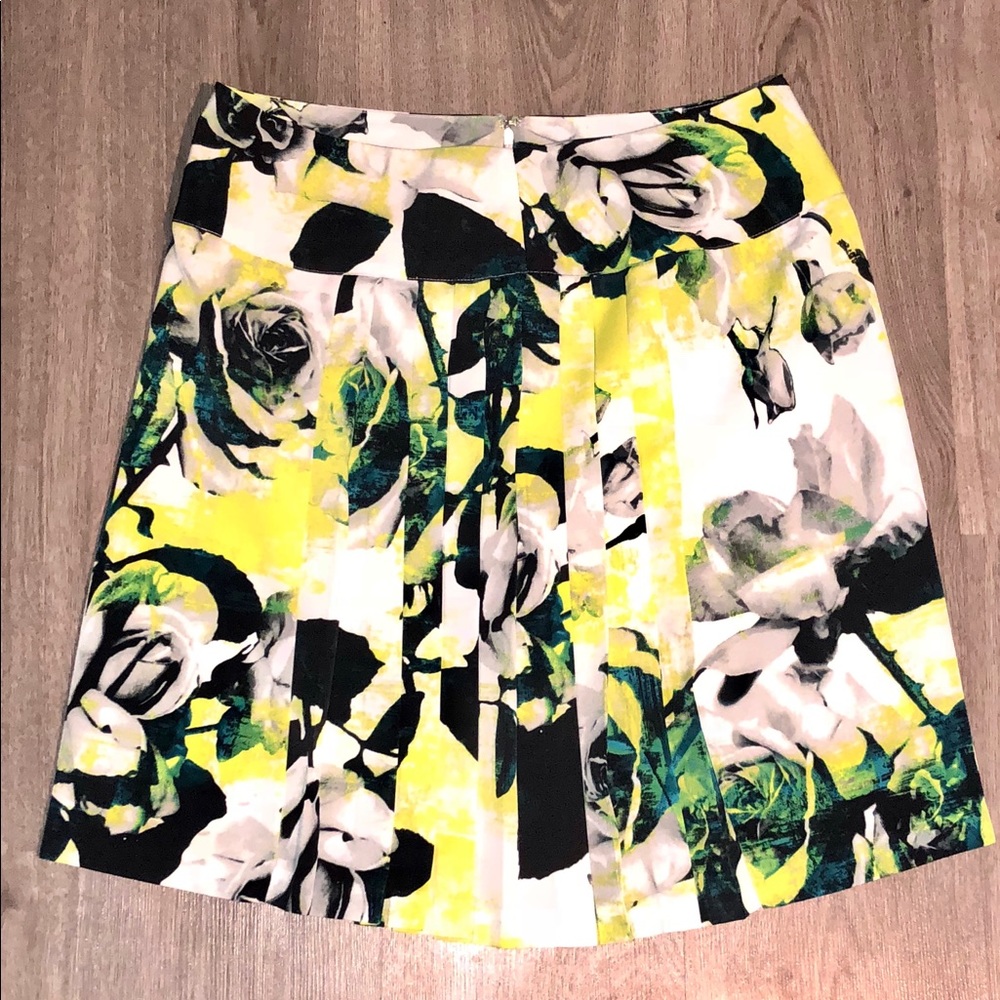 Worthington skirt.
